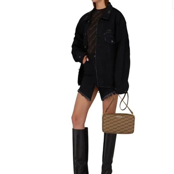 BALENCIAGA Printed Cotton T-Shirt M MSRP: $ 1350.00 - Picture 5 of 15